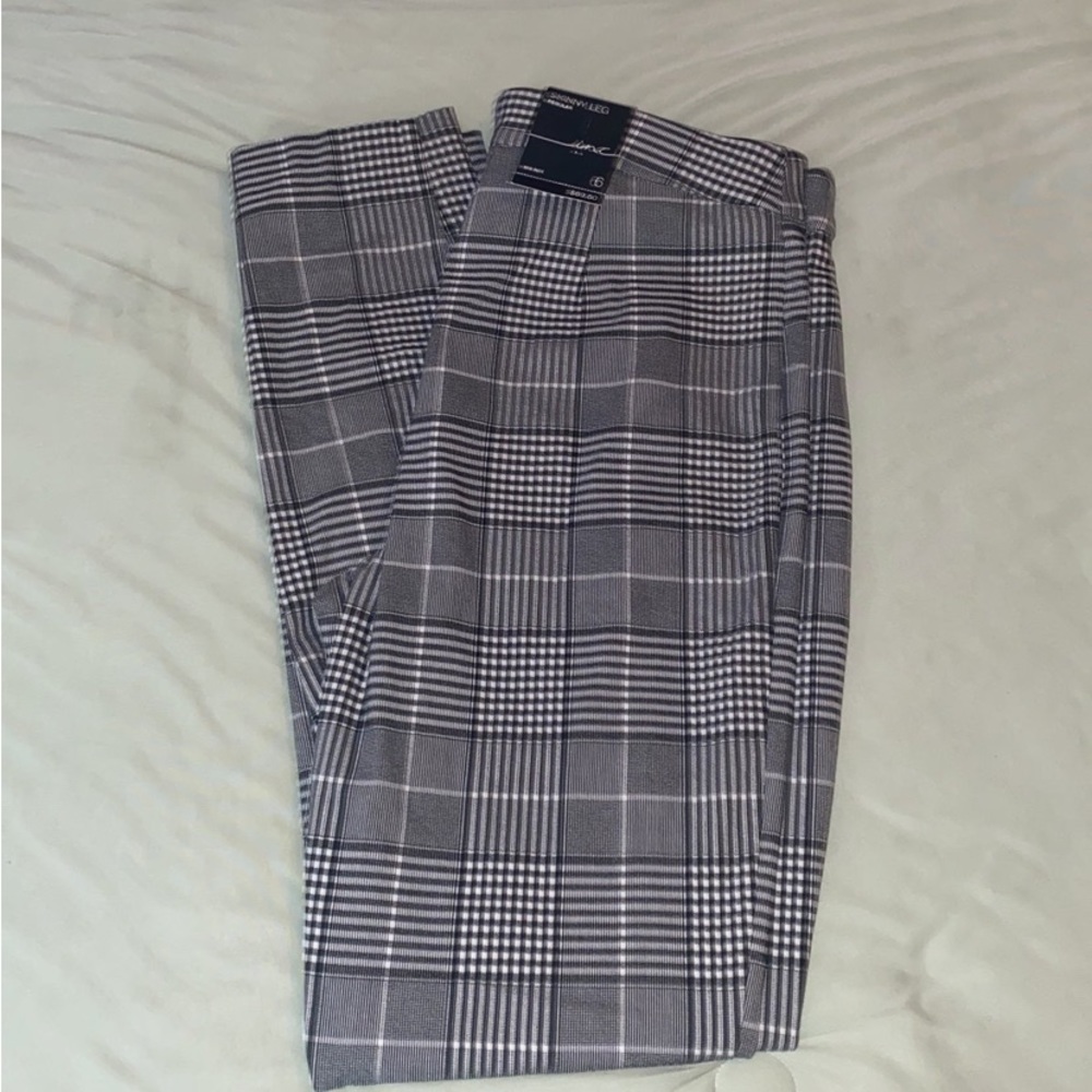 Women’s INC Skinny Leg Pants size 6